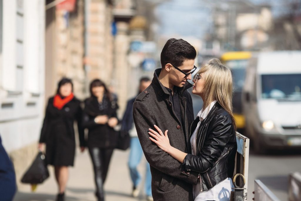 Does Online Dating Still Work in 2025?